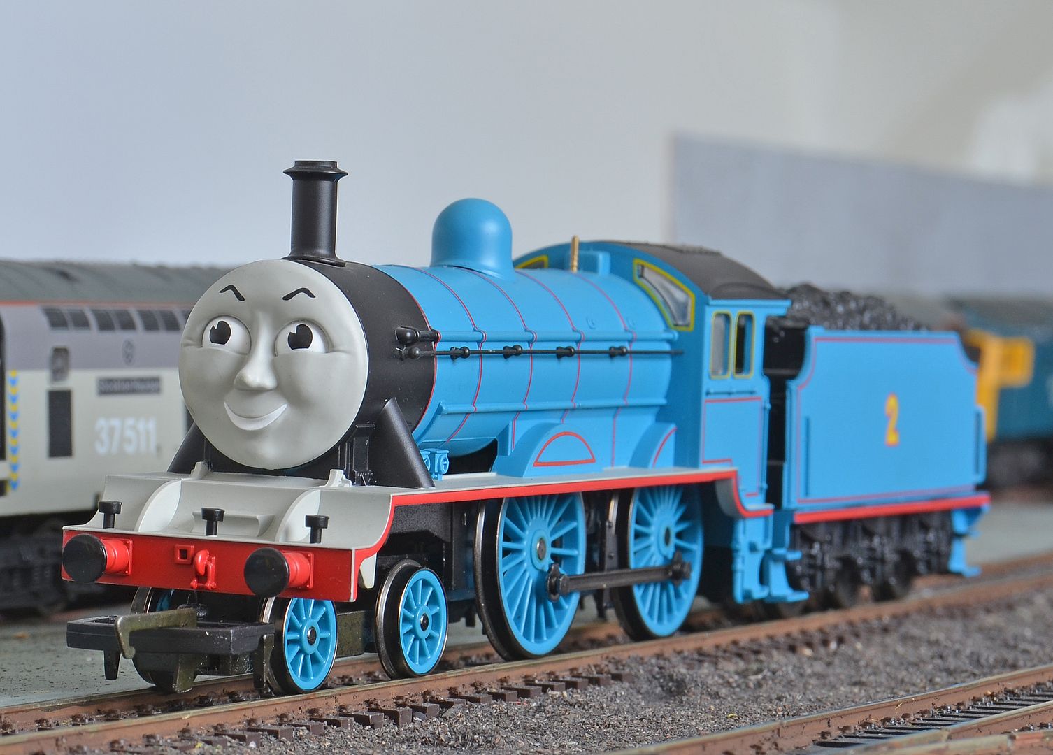 Hornby R9232 Thomas & Friends The Blue Steam Engine No 2 Edward Boxed